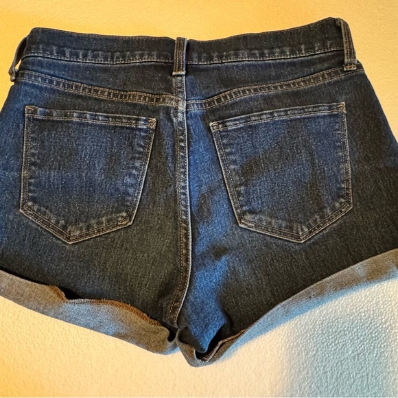 Old Navy Blue Jean Shorts Classic Design for Women - Picture 2 of 6